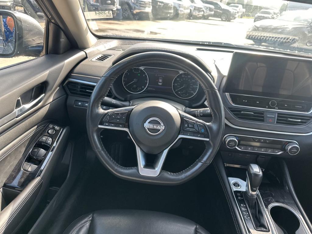used 2023 Nissan Altima car, priced at $22,925