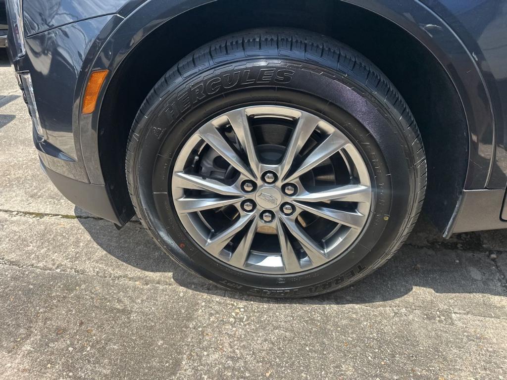 used 2023 Cadillac XT5 car, priced at $30,986
