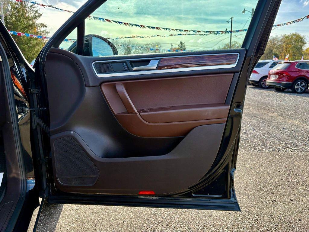 used 2012 Volkswagen Touareg car, priced at $11,500