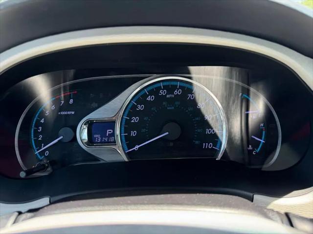 used 2014 Toyota Sienna car, priced at $15,750
