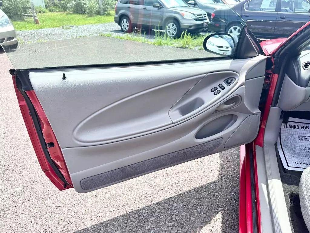 used 2000 Ford Mustang car, priced at $7,500