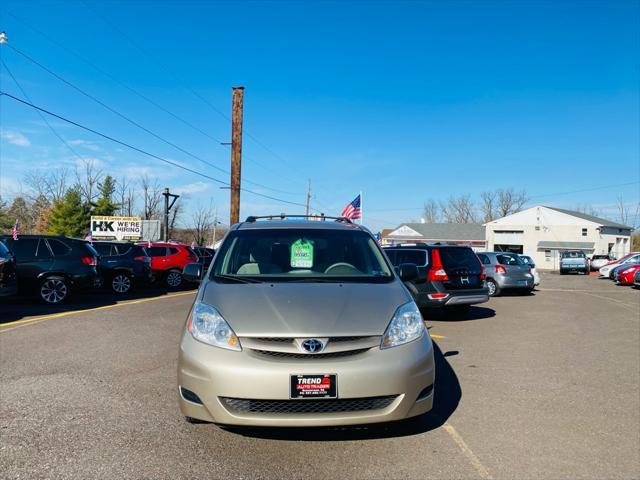 used 2007 Toyota Sienna car, priced at $9,999