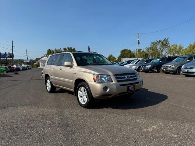 used 2007 Toyota Highlander Hybrid car, priced at $11,250