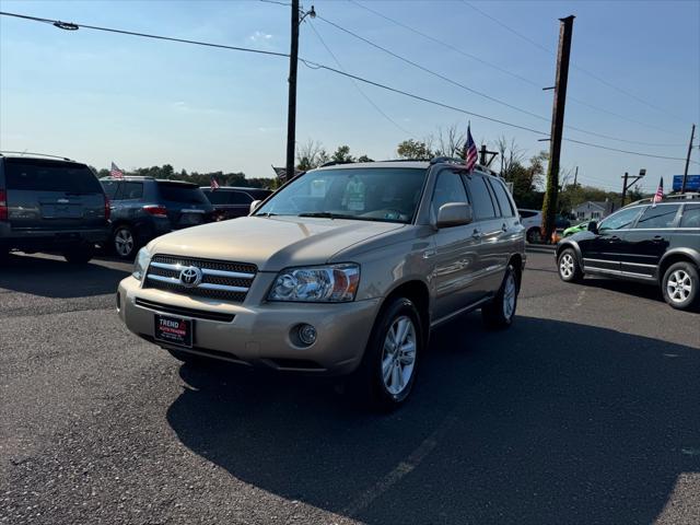 used 2007 Toyota Highlander Hybrid car, priced at $11,250