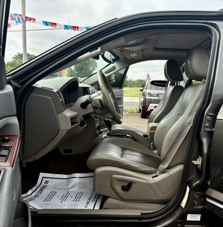 used 2005 Jeep Grand Cherokee car, priced at $7,500