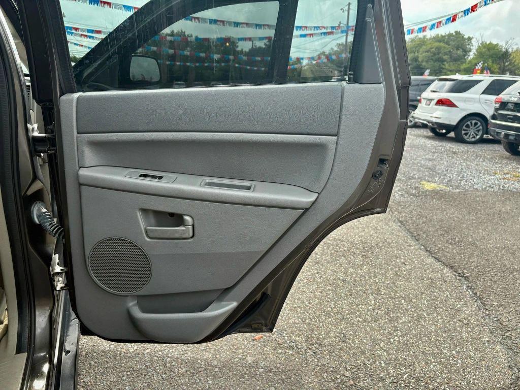 used 2005 Jeep Grand Cherokee car, priced at $7,500