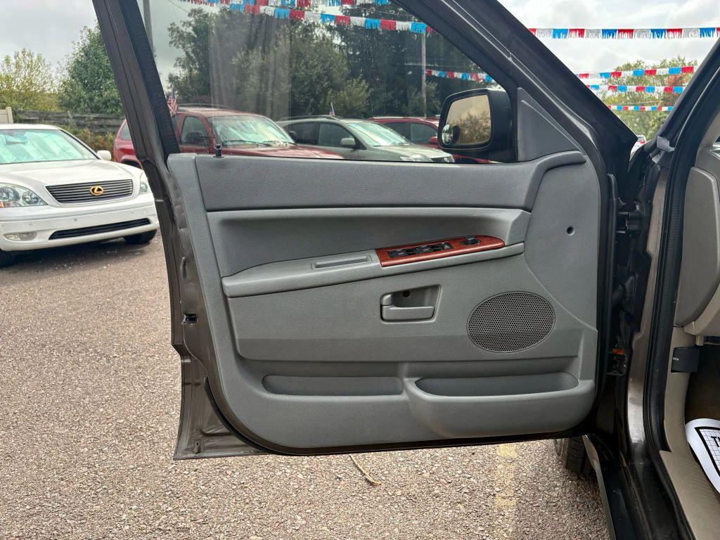 used 2005 Jeep Grand Cherokee car, priced at $7,500