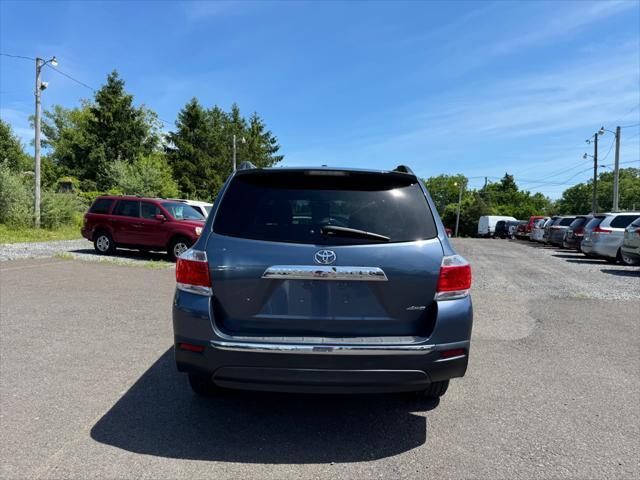 used 2013 Toyota Highlander car, priced at $15,999