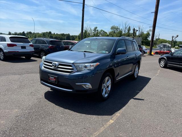 used 2013 Toyota Highlander car, priced at $15,999