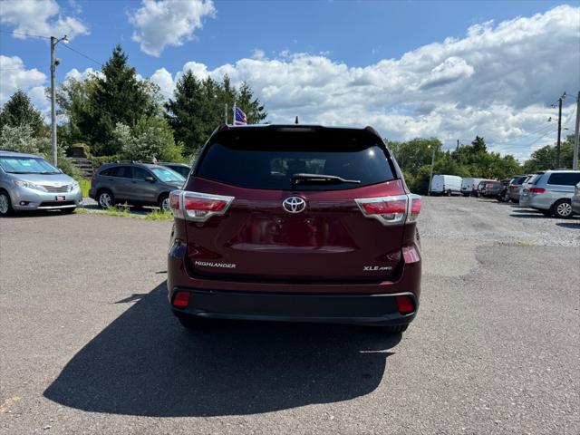 used 2014 Toyota Highlander car, priced at $16,999