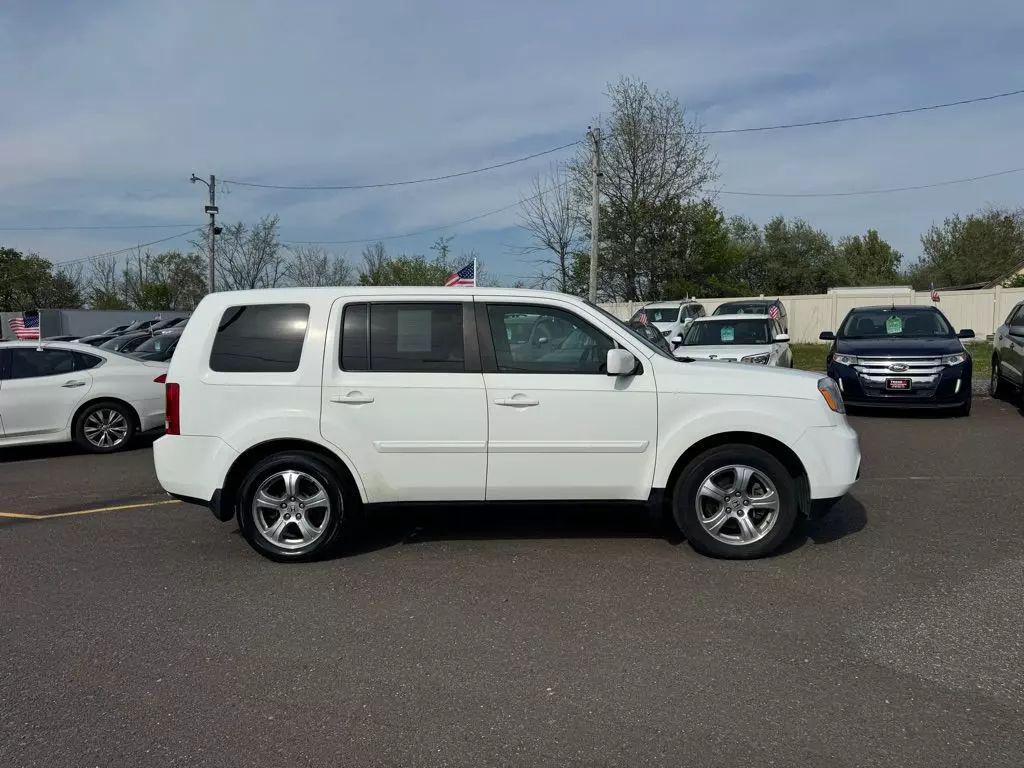used 2015 Honda Pilot car, priced at $15,999