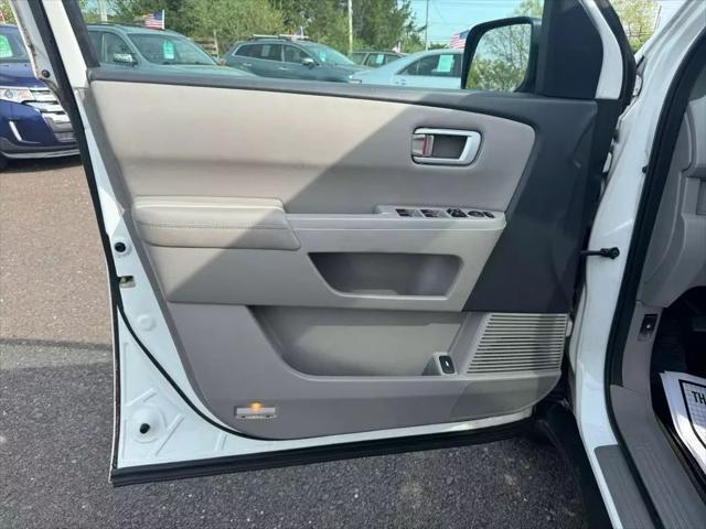 used 2015 Honda Pilot car, priced at $15,999
