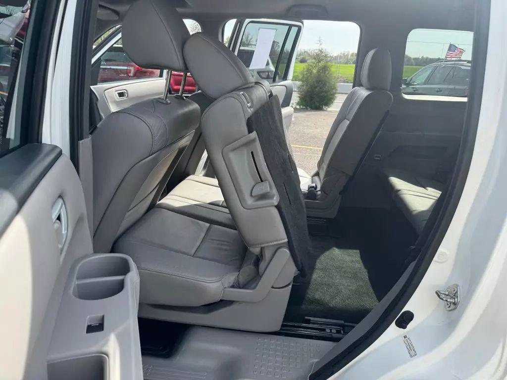 used 2015 Honda Pilot car, priced at $15,999