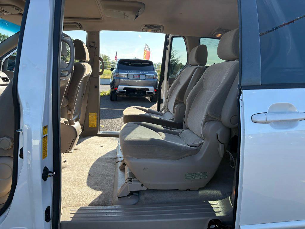 used 2004 Toyota Sienna car, priced at $8,500
