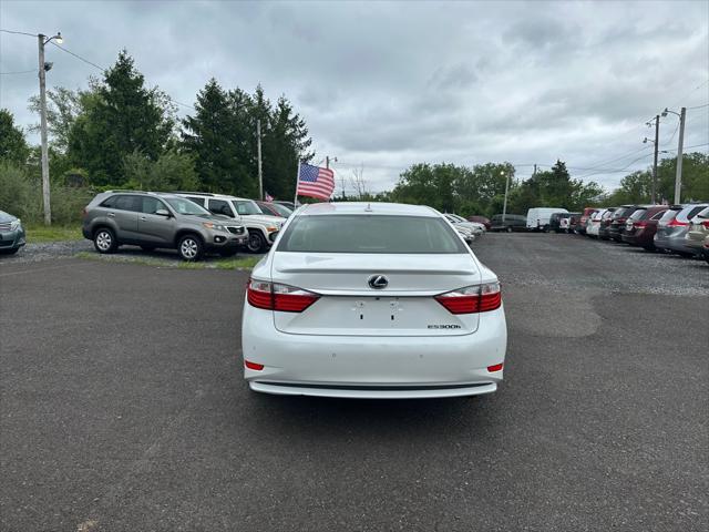 used 2013 Lexus ES 300h car, priced at $19,500