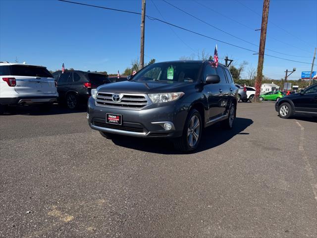 used 2011 Toyota Highlander car, priced at $13,999