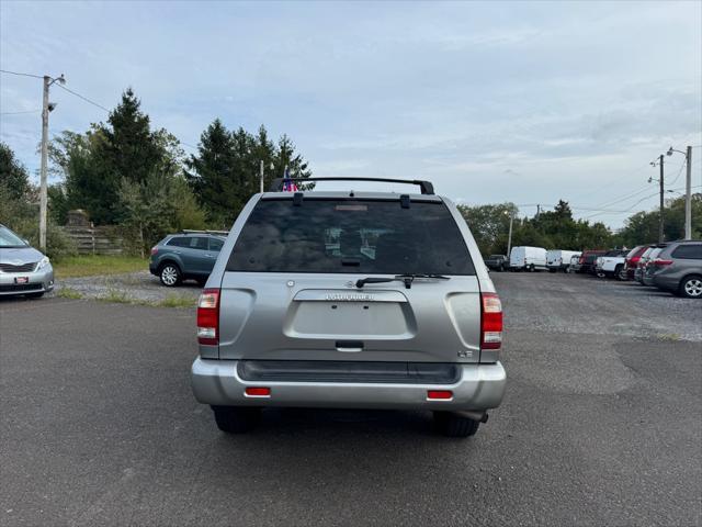 used 2000 Nissan Pathfinder car, priced at $9,500