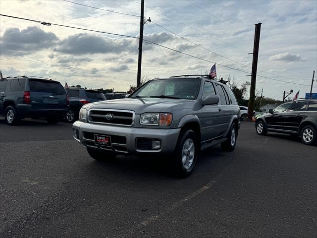 used 2000 Nissan Pathfinder car, priced at $9,500