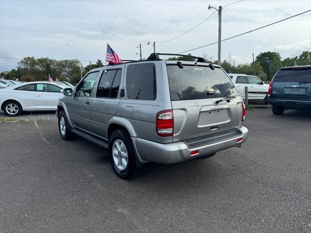 used 2000 Nissan Pathfinder car, priced at $9,500