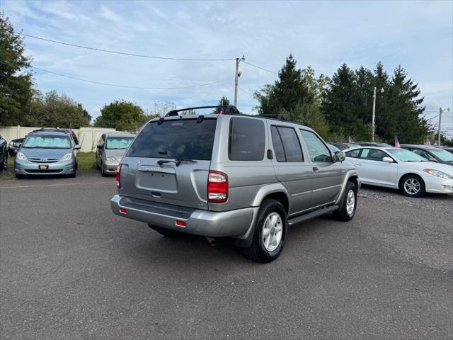 used 2000 Nissan Pathfinder car, priced at $9,500