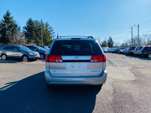 used 2005 Toyota Sienna car, priced at $9,500