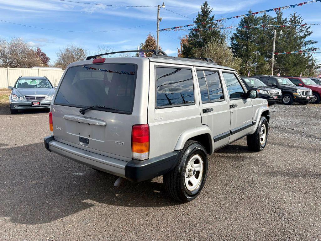 used 2000 Jeep Cherokee car, priced at $9,999