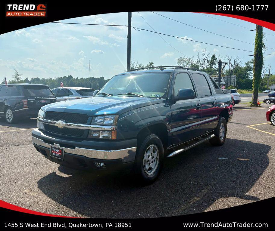used 2006 Chevrolet Avalanche car, priced at $11,500