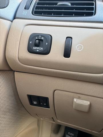 used 2006 Lexus ES 330 car, priced at $7,999