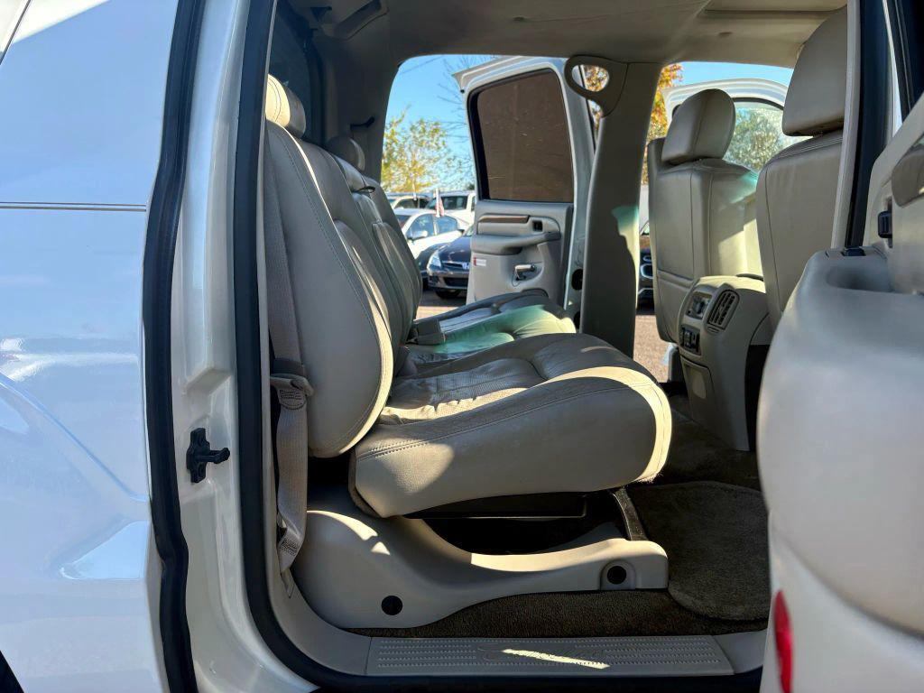 used 2002 Cadillac Escalade EXT car, priced at $10,500