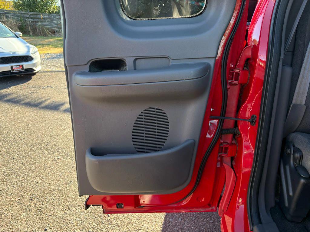 used 2004 Ford F-150 car, priced at $11,999