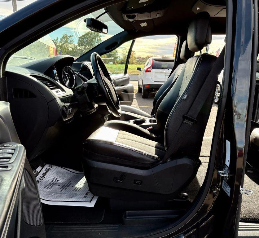 used 2015 Chrysler Town & Country car, priced at $9,500