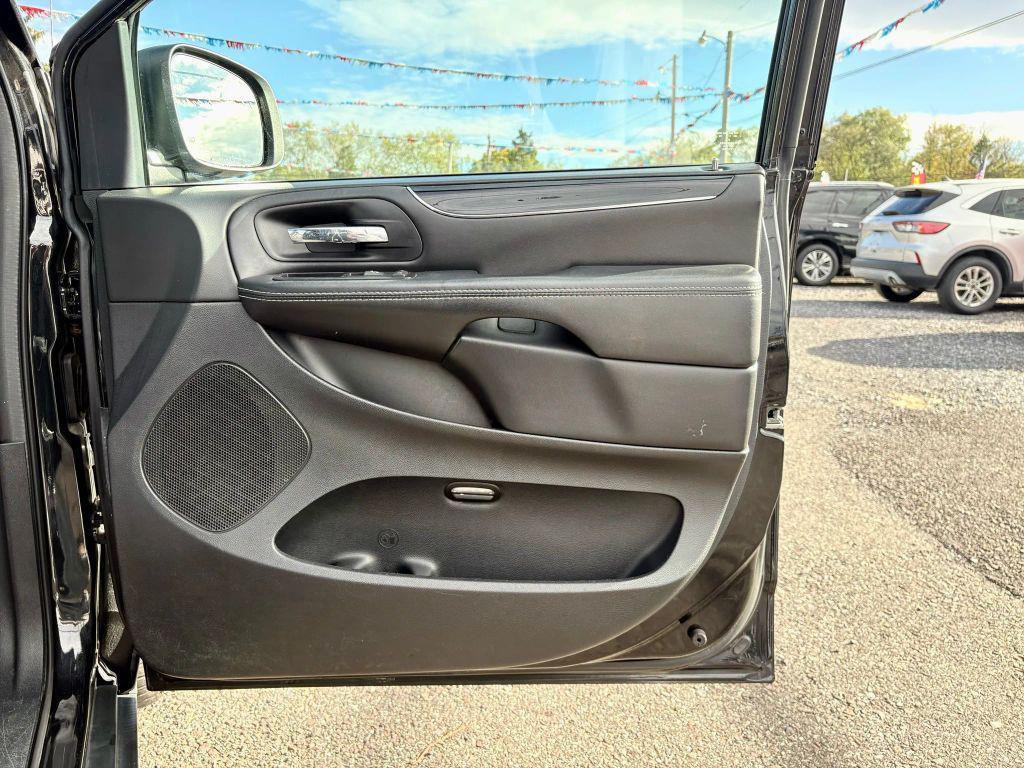 used 2015 Chrysler Town & Country car, priced at $9,500
