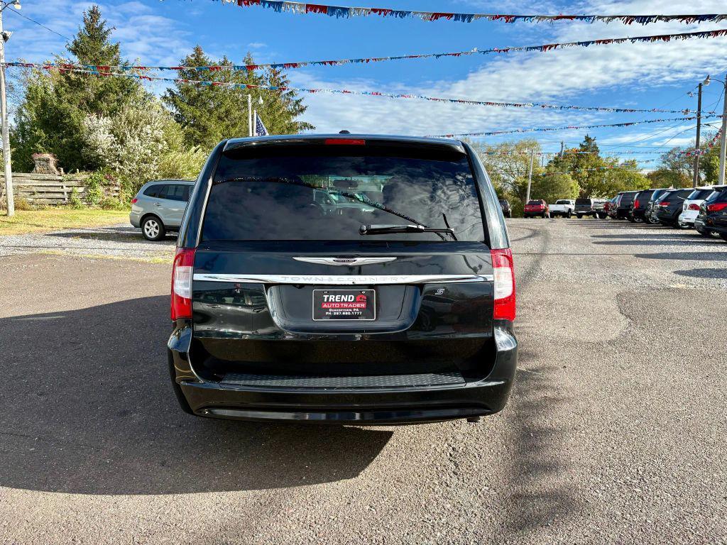used 2015 Chrysler Town & Country car, priced at $9,500