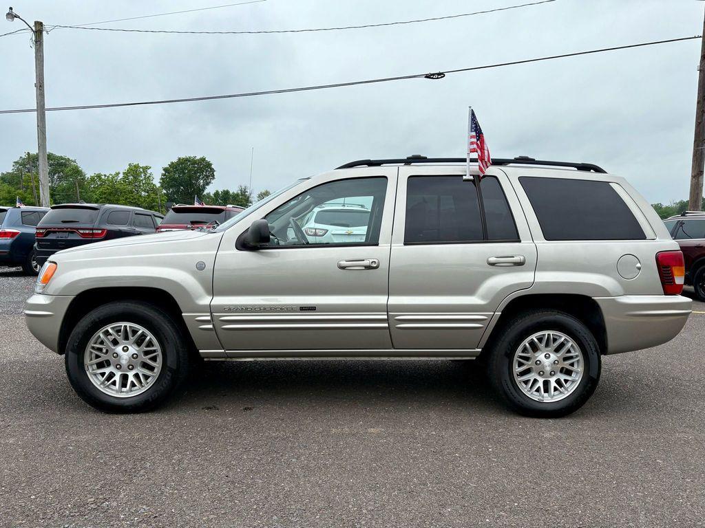 used 2004 Jeep Grand Cherokee car, priced at $10,500