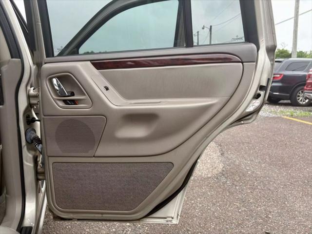 used 2004 Jeep Grand Cherokee car, priced at $10,500