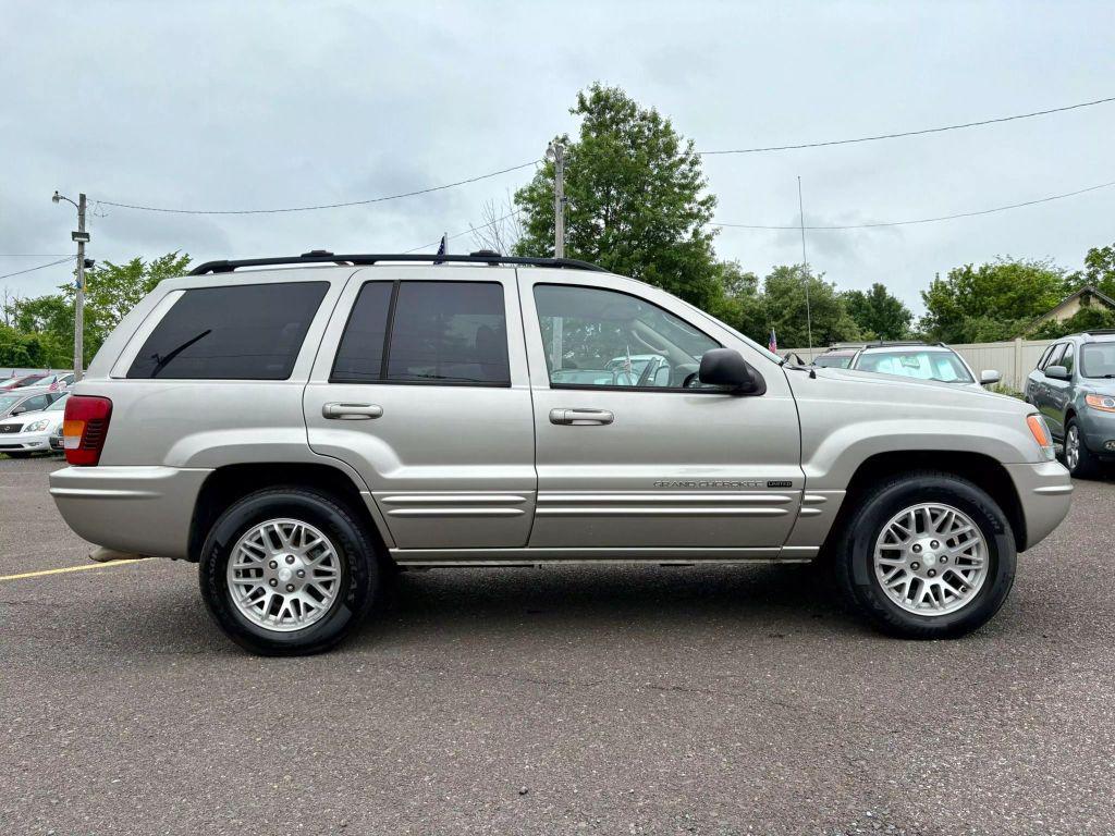 used 2004 Jeep Grand Cherokee car, priced at $10,500