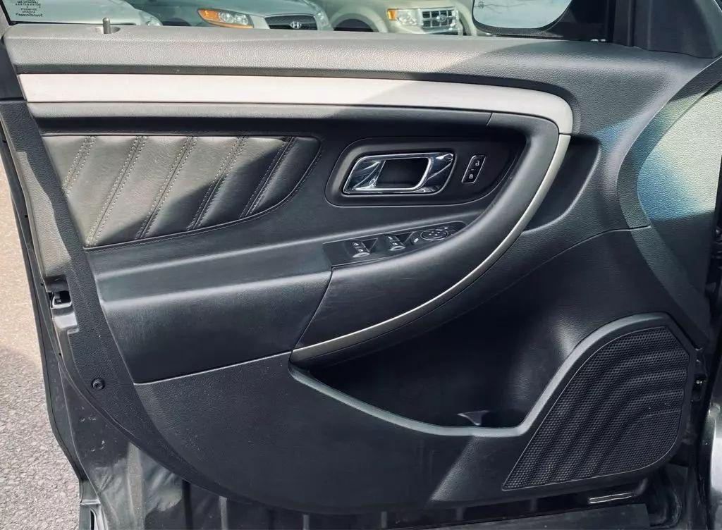 used 2015 Ford Taurus car, priced at $11,500