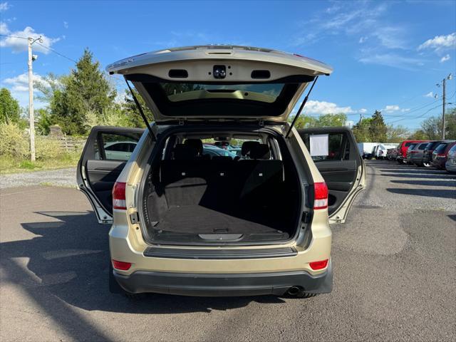 used 2011 Jeep Grand Cherokee car, priced at $11,500