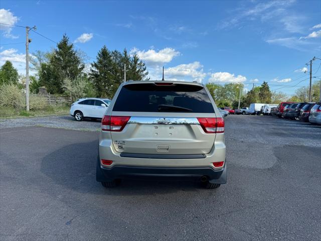 used 2011 Jeep Grand Cherokee car, priced at $11,500