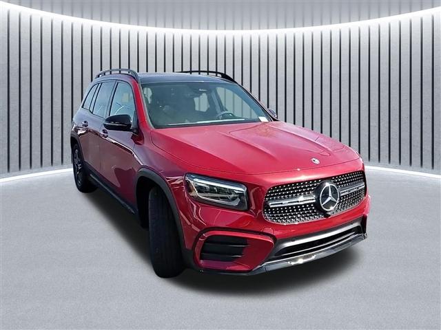 new 2024 Mercedes-Benz GLB 250 car, priced at $58,000