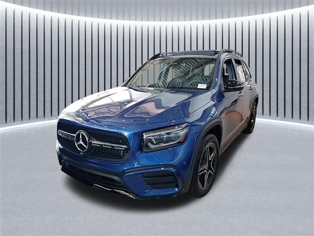 new 2024 Mercedes-Benz GLB 250 car, priced at $57,000