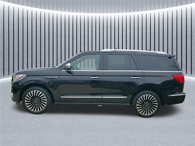 used 2019 Lincoln Navigator car, priced at $41,483