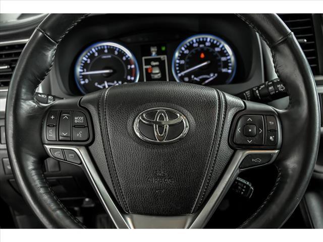 used 2015 Toyota Highlander car, priced at $19,495