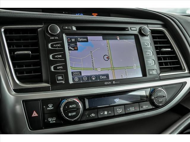 used 2015 Toyota Highlander car, priced at $19,495