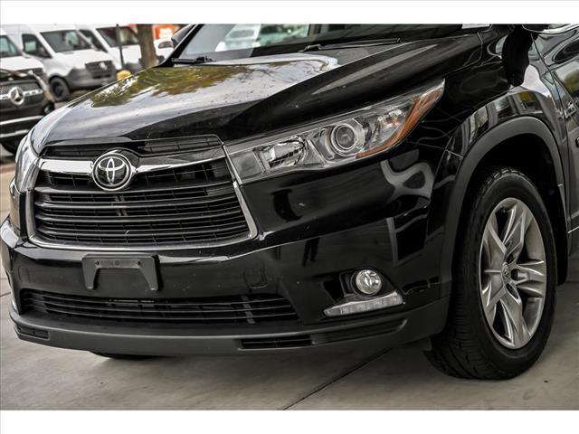 used 2015 Toyota Highlander car, priced at $19,495