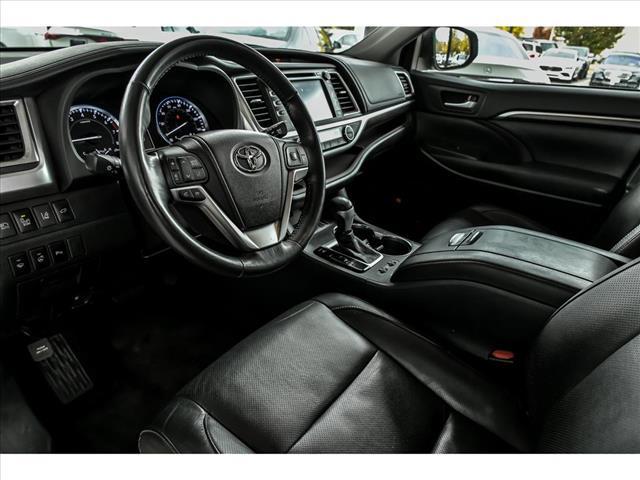 used 2015 Toyota Highlander car, priced at $19,495