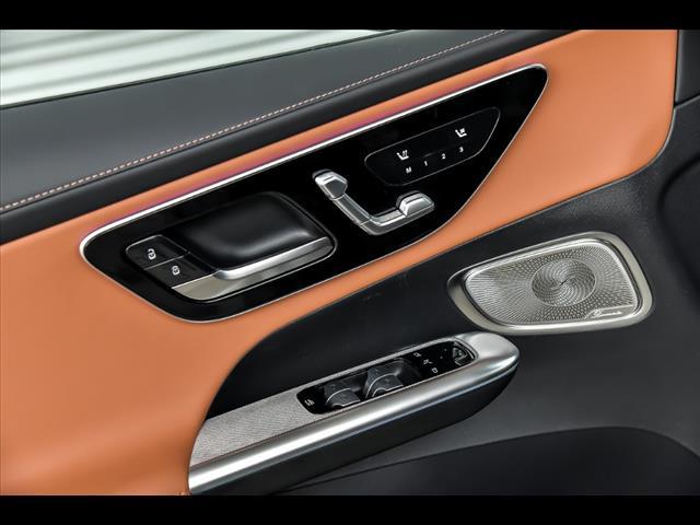 new 2025 Mercedes-Benz GLC 300 car, priced at $60,205