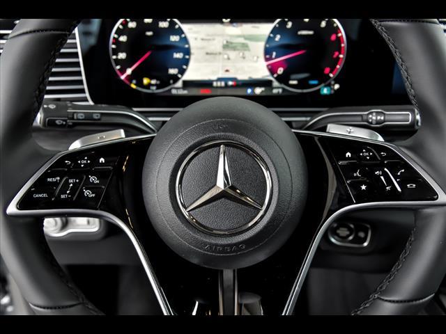 new 2025 Mercedes-Benz GLE 450 car, priced at $78,610