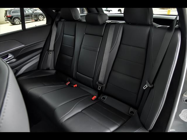 new 2025 Mercedes-Benz GLE 450 car, priced at $78,610