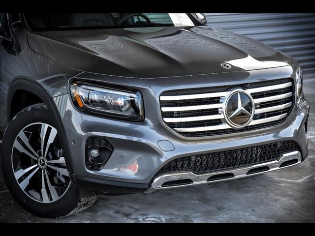 new 2025 Mercedes-Benz GLB 250 car, priced at $53,010